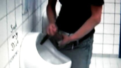Um homem que usa raparigas videos eroticos entai adormecidas