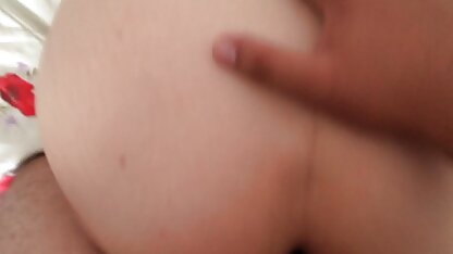 Uma ruiva a montar um pénis de namorado com vagina e videos eroticos com kid bengala a dar-lhe um cãozinho.