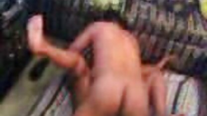 Encontrei uma rapariga com um homem e pedi Sexo contos eróticos com vídeos em grupo.