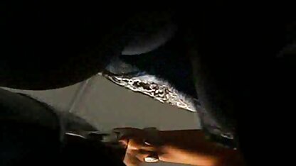 Homem bissexual em lingerie videos eroticos suruba a Lamber vagina Loira