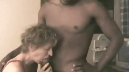 Os eu quero ver vídeos eróticos amigos idiotas da noiva são aleatórios e fodem-na