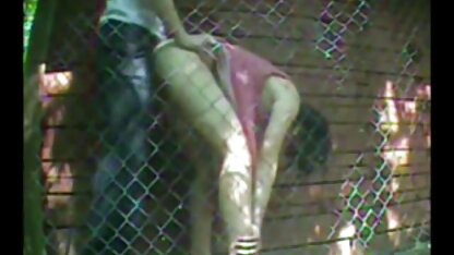 Peço a um homem que faça sexo com a xvídeos cabine erótica irmã.