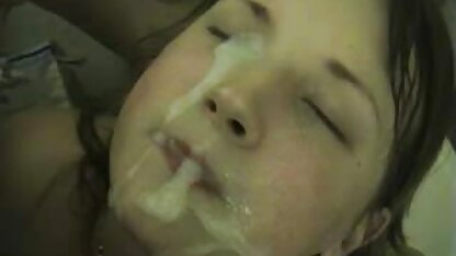 A beleza das meias lambeu o caule do videos eroticos sadomasoquismo parceiro e deu-lhes um rabo.