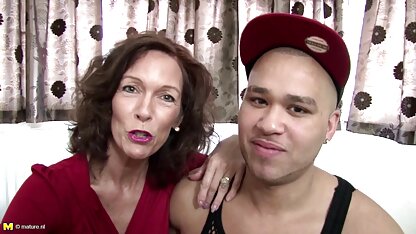 Mamilos jovens aprendem a chupar o pénis video erotico 69 de uma prostituta adulta