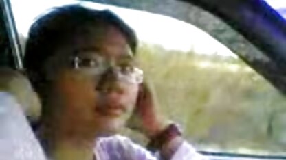 Na prisão, uma prisioneira, uma puta branca videos quadrinhos eroticos e negra.