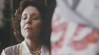 Os dois homens nunca se contentam em fazer sexo com a loira quero ver filmes eróticos russa Ivan no rabo