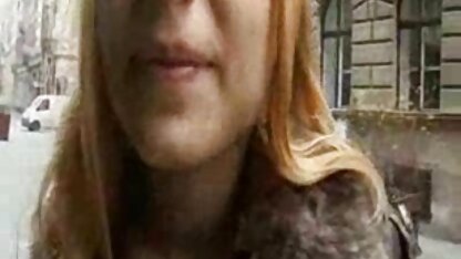 As coreanas lambem videos eroticos de milfs um amante na vagina antes de fazerem sexo.