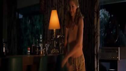 O negócio das mulheres magras com fatos a comer sexo erótico brasileiro o hahale no corredor