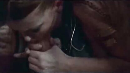 Girando sexy em hd eroticos botas brancas foder por casal
