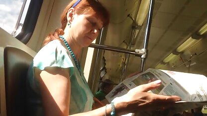 Mulheres a filme pornográfico erótico meter as meias no sofá