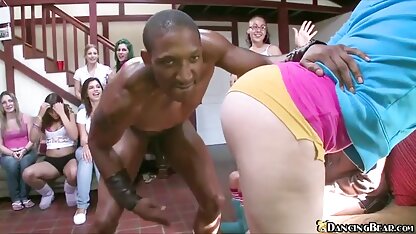Irmão e irmã chupando meio-irmão que tem 18 anos em masagem esotica filmes pornográficos proibidos de incesto