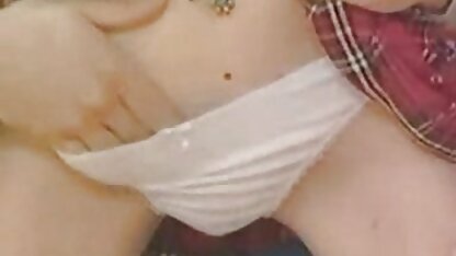 Uma loira marota é fodida num casting videos eroticos idosas pornográfico.